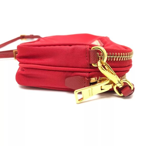 PRADA triangle logo Crossbody Pochette Shoulder Bag Nylon Red - Picture 4 of 14